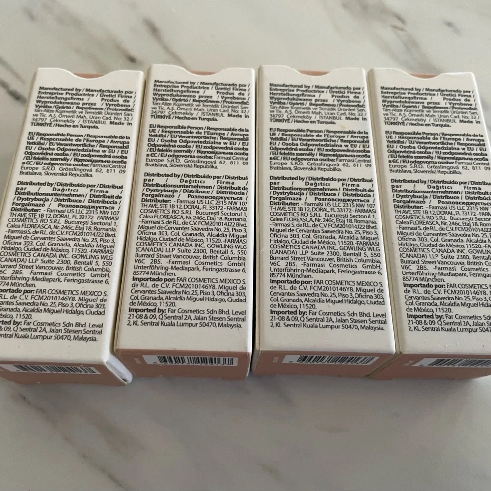 Eucalyptus essential oils - Picture 2 of 3
